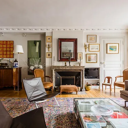 Veeve - Latin Quarter Retreat