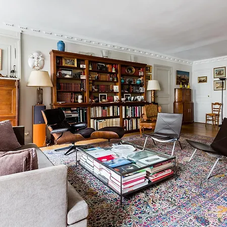 Apartment Veeve - Latin Quarter Retreat